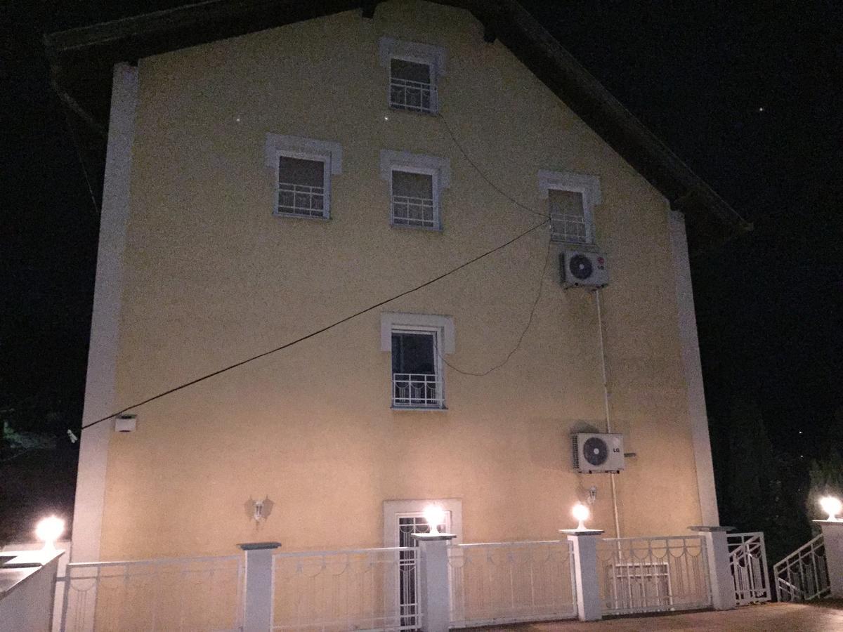 Apartments Villa Irma Сараево Екстериор снимка