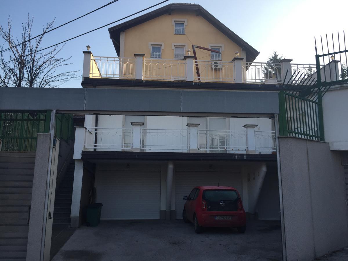 Apartments Villa Irma Сараево Екстериор снимка