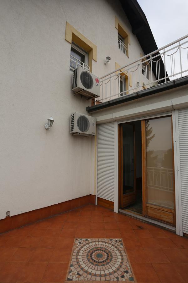 Apartments Villa Irma Сараево Екстериор снимка